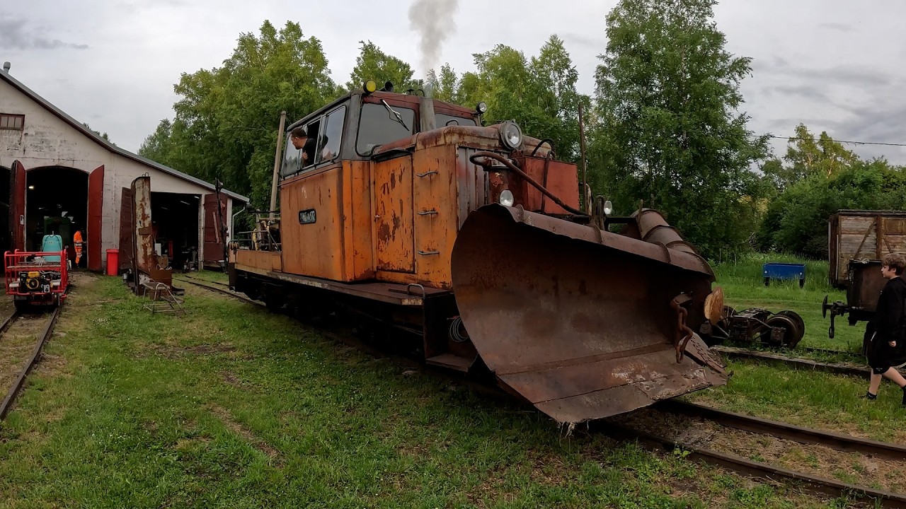 Тепловоз ТУ6Д-0372 в Лавассааре ужд музее / TU6D-0372 at Lavassaare narrow gauge museum