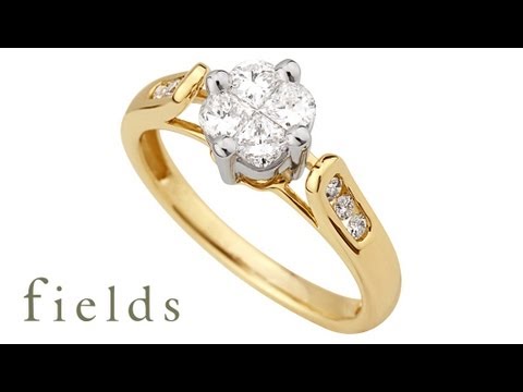 18ct Gold Diamond Cluster Engagement Ring.