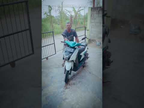 pak-amir-nyuci-motor-tapi