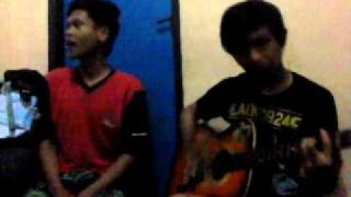 Download lagu bukan milikku.MP4 mp3