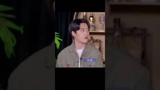 Download lagu Kyungsoo scaring Chanyeol with his stare  #EXO #chanyeol #kyungsoo mp3