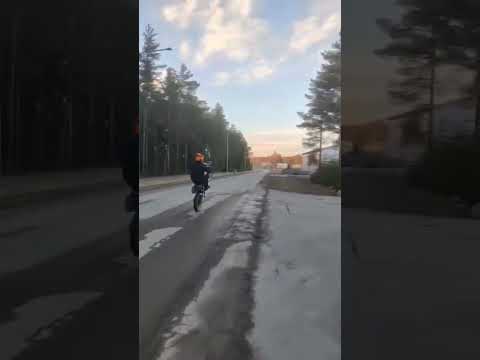 Derbi 100cc 2Fast wheelies