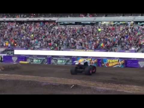 Max-D front flip captures the world record!