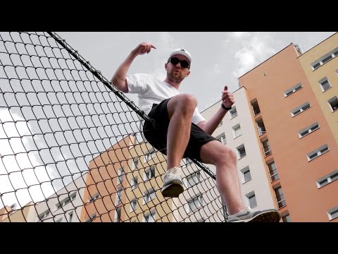 Plus - 4822 // Official Video.