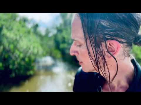Robert De Leo - Love Is Not Made Of Gold (feat. Jimmy Gnecco) (Official Music Video)