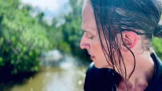 Robert De Leo - Love Is Not Made Of Gold (feat. Jimmy Gnecco) (Official Music Video)