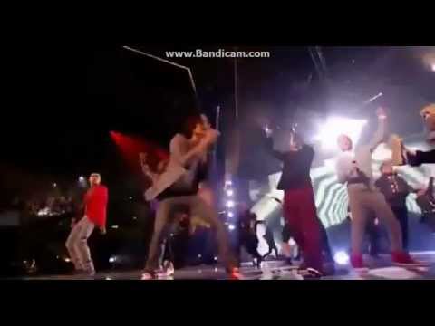 JLS+One Direction - X Factor Final 2011 - She Makes Me Wanna and WMYB