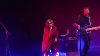 Goldfrapp - You Never Know (Hollywood Bowl, Los Angeles CA 9/18/17)