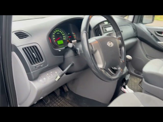 953065 Hyundai H-1 Travel 2.5 CRDi - 2008