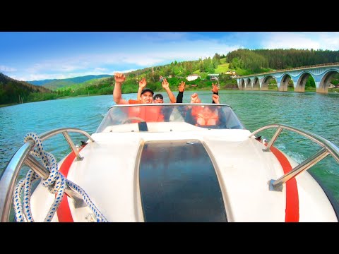 Plimbare cu Barca pe Lac