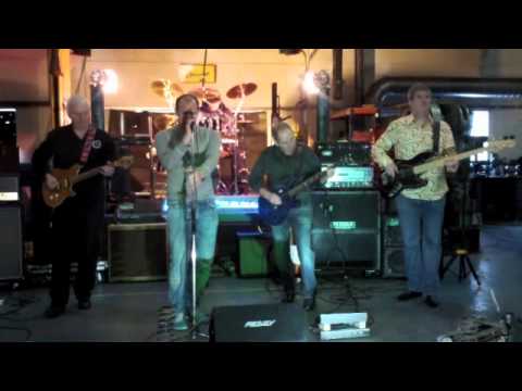 Junkyard Preachers - King Bee