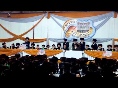 Vizhnitz Rebbe in Montreal 2013 Moshe Rosenberg speech