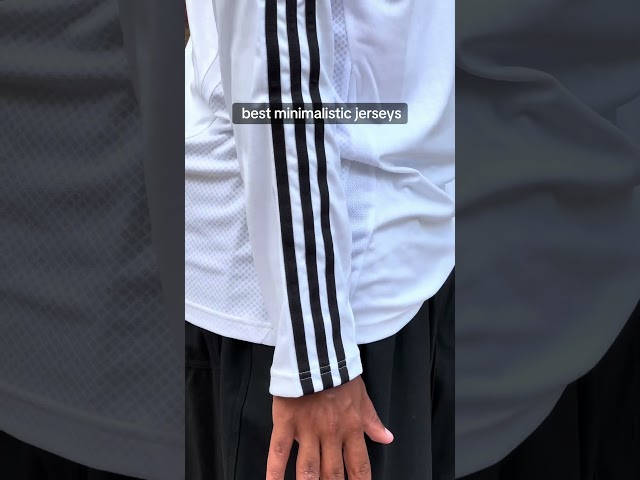 Vídeo relacionado con Body Oficial de Manga Larga Real Madrid C.F. | Comodidad y Estilo para Pequeños Madridistas - Color Azul | Talla 12 Meses