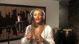 Ven Conmigo Music Video