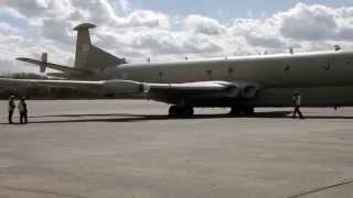 preview picture of video 'Hawker Siddeley Nimrod MR2 XV250 engine run at Yorkshire Air Museum, Elvington'
