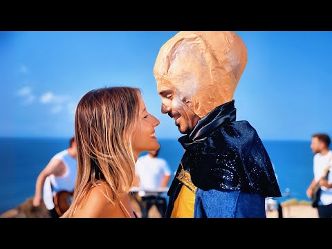 Miki Martz - Chocando con Tu Amor (Video Oficial)