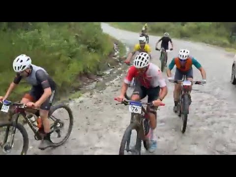 Desafío El Calvillo: Ciclistas corrieron la carrera que unió Alpachiri (TUC) con Aconquija (CAT)