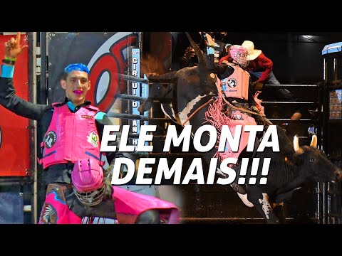 Cowboy do Cabelo Azul!!! Arthur Antonialle é estiloso e monta demais!