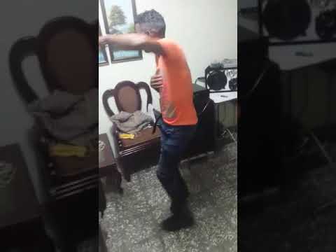 Gary lima alegrando la cuarentena con un tipico