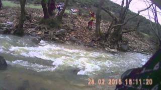 preview picture of video 'Πτώση στο ποτάμι'