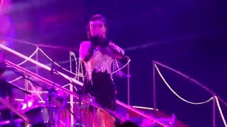 Demet Akalın - BGM Konser - Çalkala - Ders Olsun