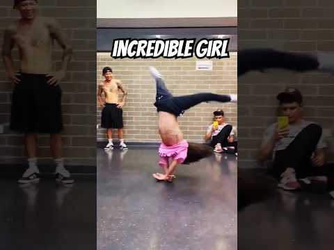 INCREDIBLE GIRL #breakdance #breaking #breakdancing #breakingzone #bgirl #bboys #dance #shorts