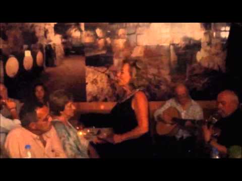 VIRAM POR AÍ O VELHO FADO? por Miraldina do Carmo