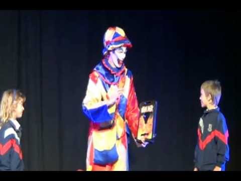 Jumbo Comedy magic arm guillotine routine