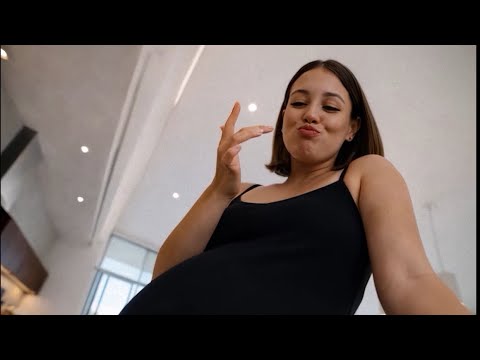 Giantesses Trade Tiny Men [SOFT AUTHORITY SCENE]