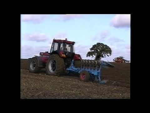CASE IH 1455XL PLOUGHING