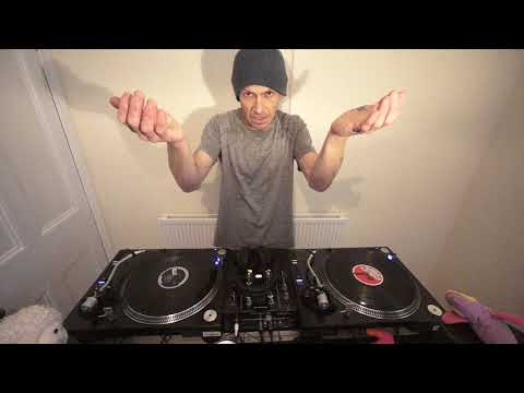 PIONEER DJ PLX-1000 CAN YOU MIX ON THEM WITH REAL VINYL LETS FIND OUT WITH ELLASKINS DJ TUTOR