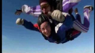 preview picture of video '15,000ft Tandem Skydive (180mph) for the Hawc Charity.wmv'