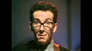 Elvis Costello And The Attractions - Oliver&#39;s Army (1979) (HD)