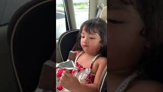 Ang batang nagdadamot sa chocolate🙄😅😋🤪