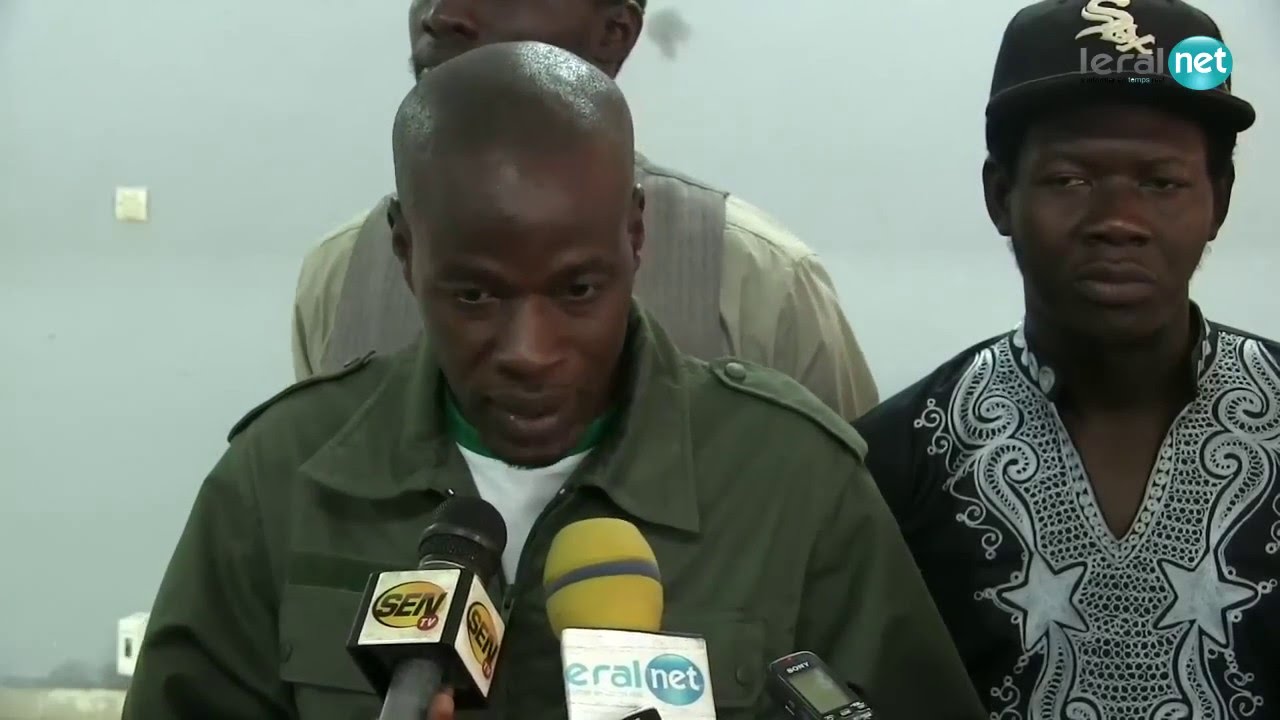 Ksi Akapena, artiste poète slammeur pour la paix en Casamance