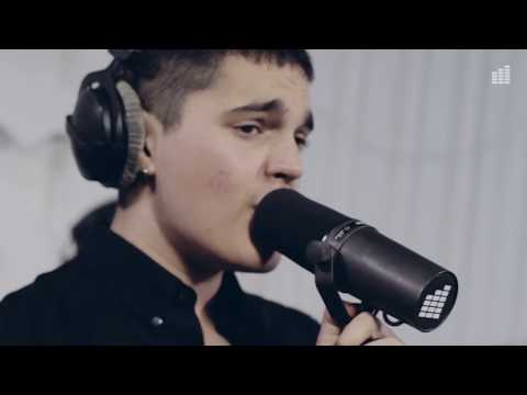 Oscar Zia ft. Leslie Tay - Kyss mig i slo-mo (Live @ East FM)