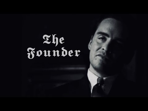 ℭ𝔥𝔞𝔯𝔩𝔢𝔰 “𝔩𝔲𝔠𝔨𝔶” 𝔏𝔲𝔠𝔦𝔞𝔫𝔬