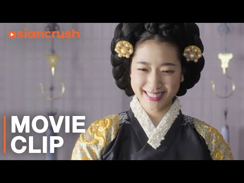 She's married to the king, but her bold tailor makes her smile | Park Shin-hye in 'The Royal Tailor'