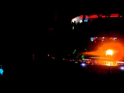 Danny Byrd a Mc Dynamite Roxy 1.3.2013 4.