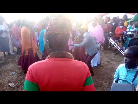 MC Kosut live performance