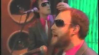 The Lost Fingers - Pump Up The Jam (Live)