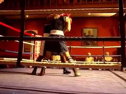 SS103944 - 2015 OXFORD UNIVERSITY "TOWN V GOWN" BOXING MATCH