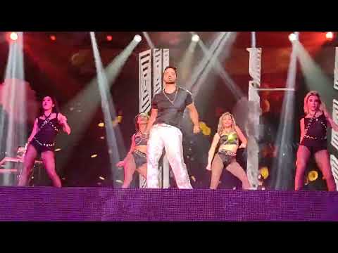 Luis Fonsi "Corazón en la maleta"