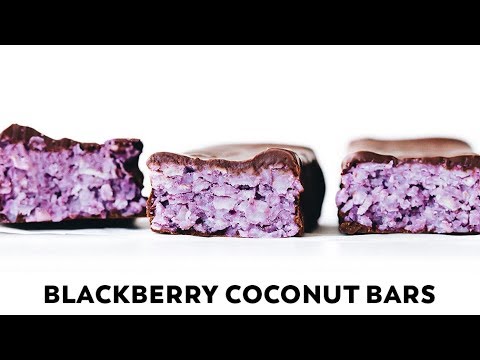 Blackberry Coconut Bars // vegan, no-bake, only 5 ingredients!