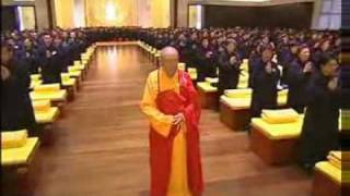 preview picture of video 'Chung Tai Chan Monastery Taiwan'