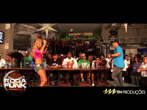 MC Boneco - Feat. MC Fany :: Medley ao vivo na Roda de Funk :: FULL HD