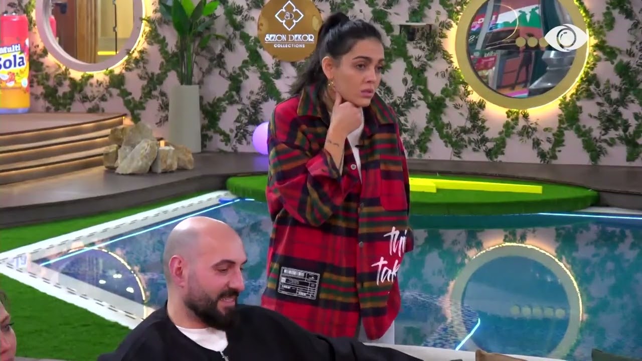 “Ti je sqetulla e Rozanës…”/ Amber vazhdon debatin me Livian: Ik kap Aldon