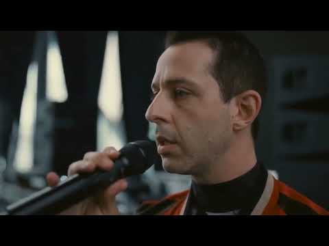 KENDALL SINGS HONESTY FOR ONE HOUR