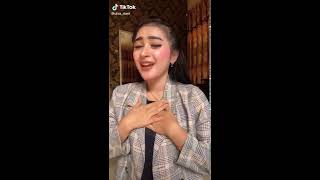 Download lagu Kalau kamu cari yang cantik aku maju, Ulva Riani Cantik Loh, nggak Bakalan mundur (TikTok) mp3 Download lagu Kalau kamu cari yang cantik aku maju, Ulva Riani Cantik Loh, nggak Bakalan mundur (TikTok) mp3