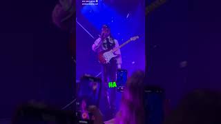 When Your Fans Don&#39;t Know the Lyrics..😬